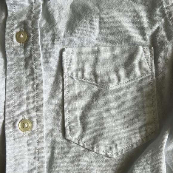 Gap white button up - Picture 6 of 9